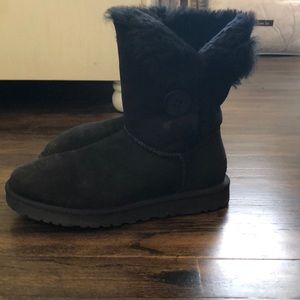Ugg button up boots sz 7